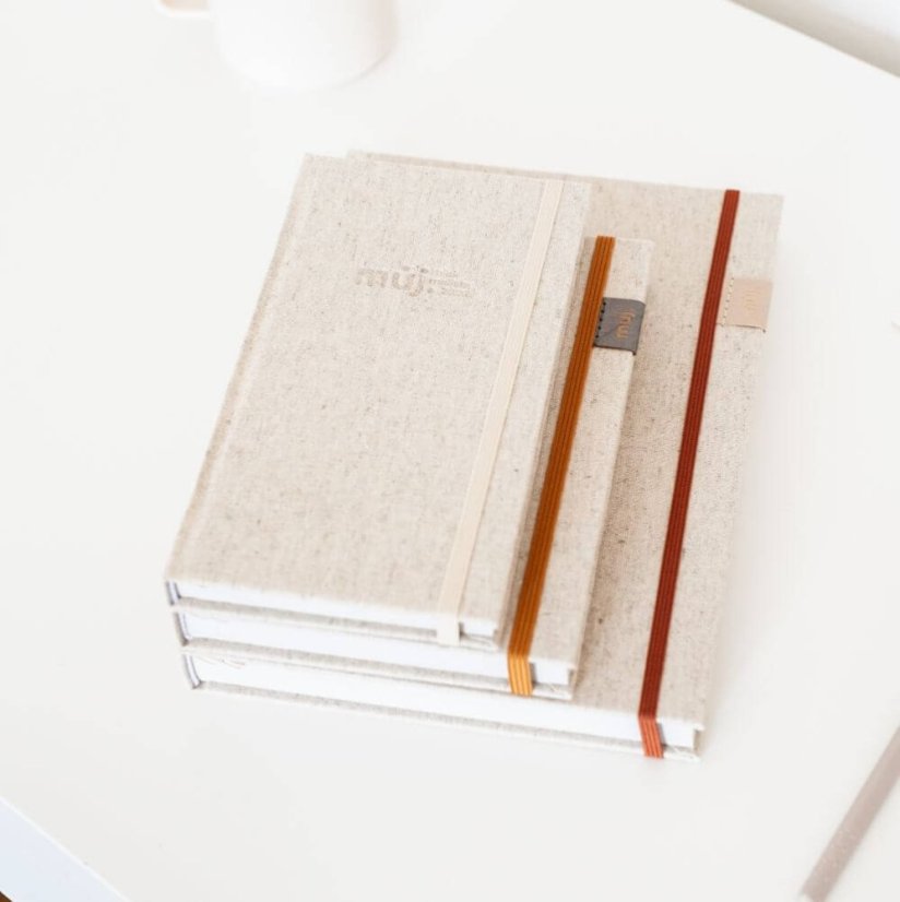 můj.minimalista 2026 | český - barva minimalisty: havraní (vinyl)