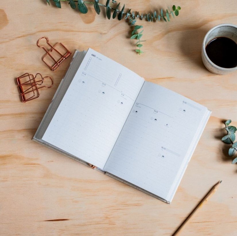 můj.diář 2026 | sloupcový, český - desky diáře 2026: limitka: Helenice