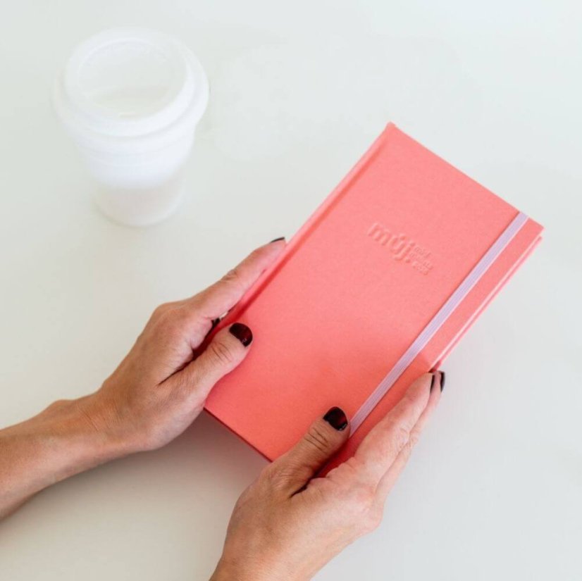 můj.minimalista 2026 | český - barva minimalisty: havraní (vinyl)